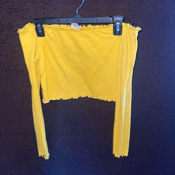 Women’s off the shoulder top - Picture 2 of 2